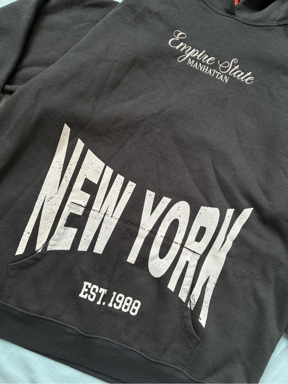 Black 'New York' Graphic Hoodie Sweatshirt - Empire State Manhattan